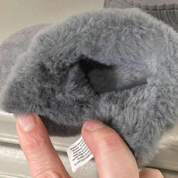 Wonder Nation Sz 3 Toddler Girl’s Gray Fur Slip-on Warm Ankle Booties Sherpa EUC - Picture 11 of 11